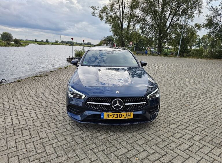 Mercedes-Benz CLA voorkant