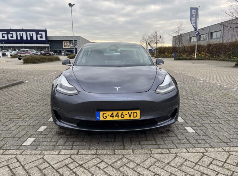 Tesla Model 3 voorkant