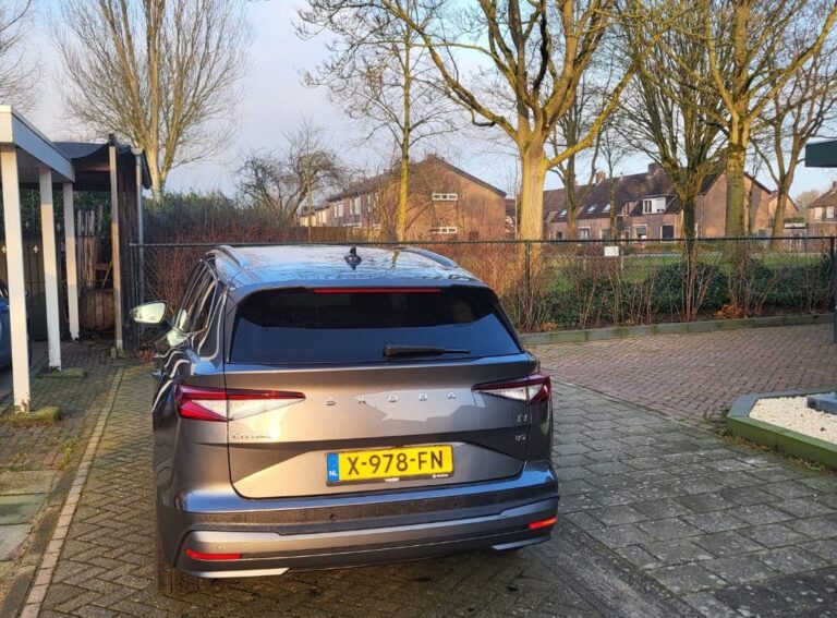 Skoda Enyaq achterkant