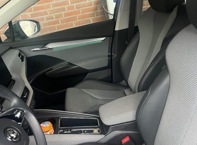 Skoda Enyaq voorstoelen