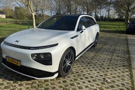 XPENG G9 voorkant beschikbaar voor operational lease