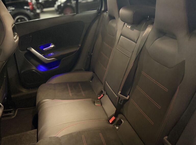 Mercedes-Benz A achterbank