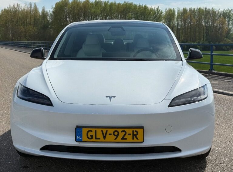 Tesla Model 3 voorkant