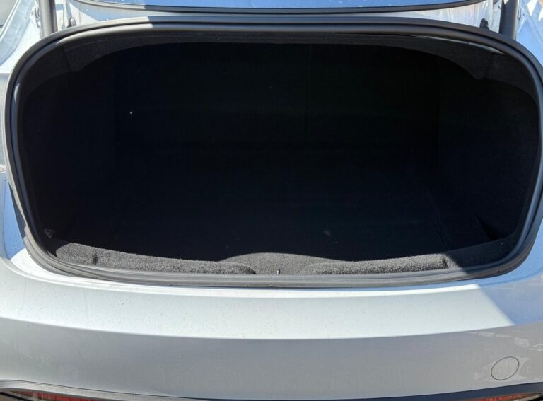 Tesla Model 3 kofferbak