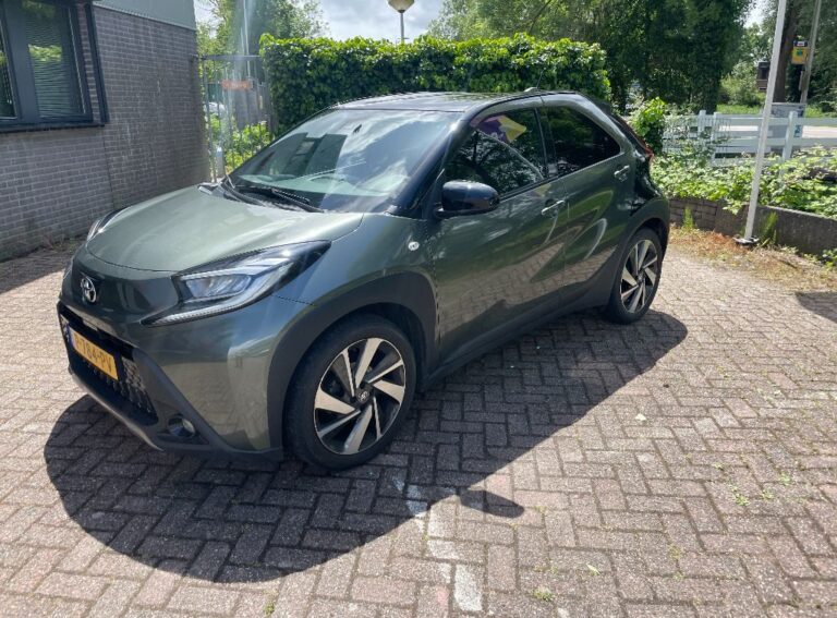 Toyota Aygo zijkant