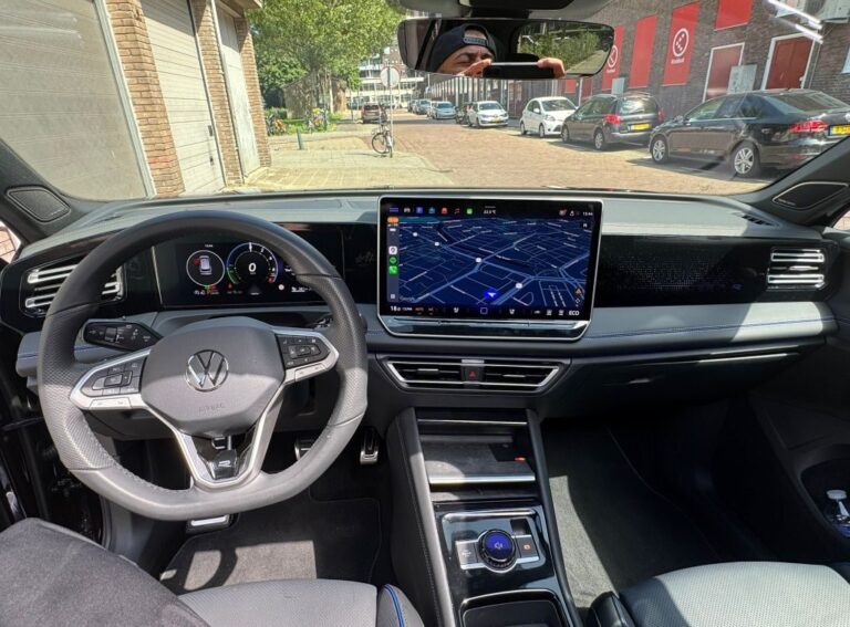 Volkswagen Tiguan dashboard