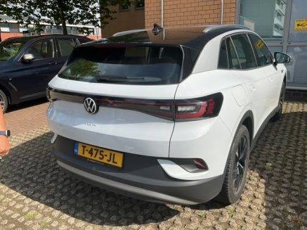 Volkswagen ID4 zijkant