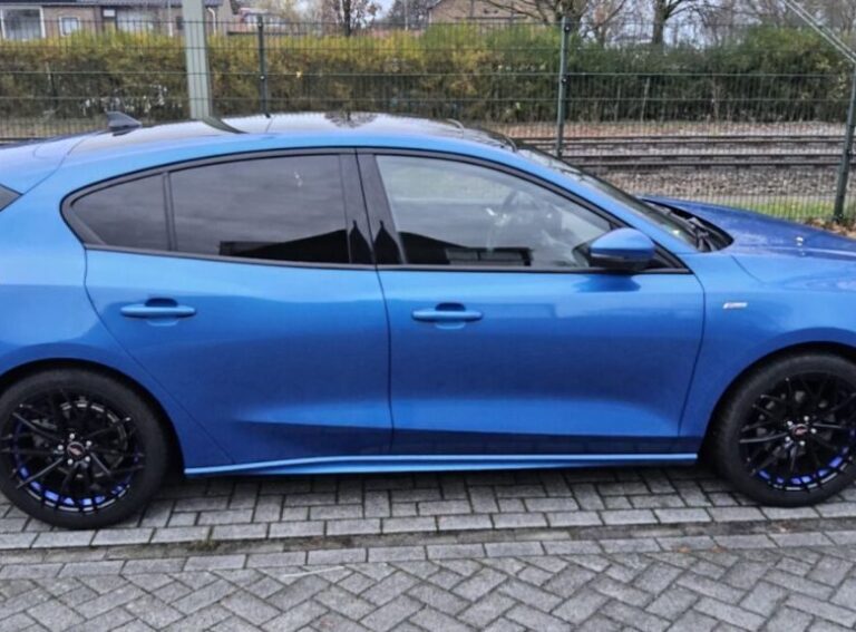 Ford Focus zijkant