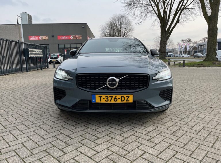 Volvo V60 t8 voorkant