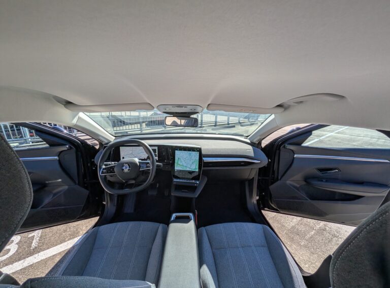 Renault Megane dashboard