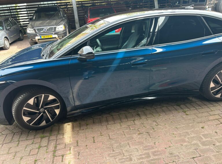 Volkswagen ID7 occasion bestuurderskant
