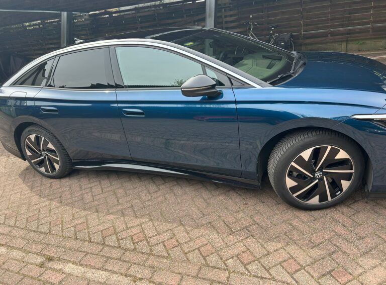 Volkswagen ID7 occasion zijkant