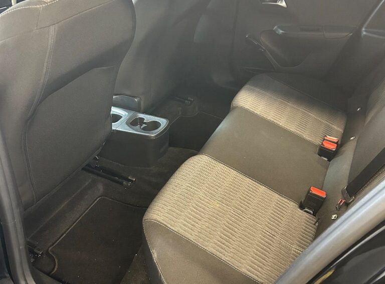 Opel Corsa occasion achterbank