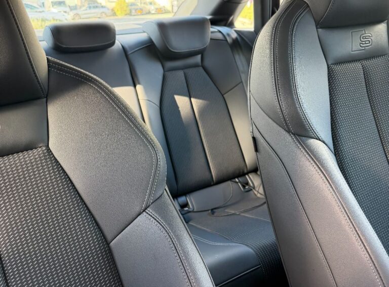 Audi A3 Limousine achterbank