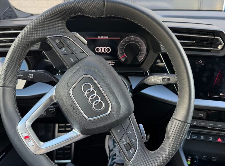 Audi A3 Limousine dashboard
